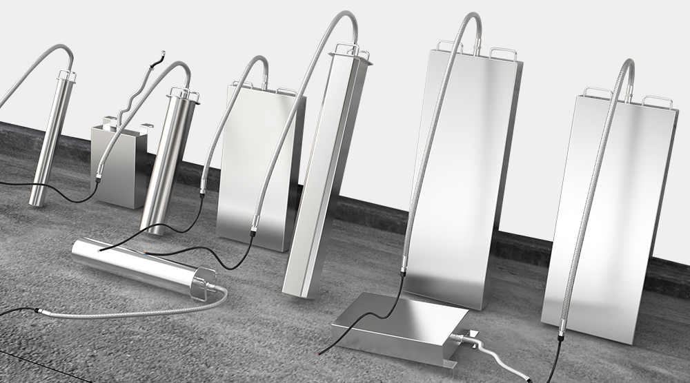 Industrial immersible ultrasonic transducer plates and tubular submersible ultrasonic transducers in stainless steel